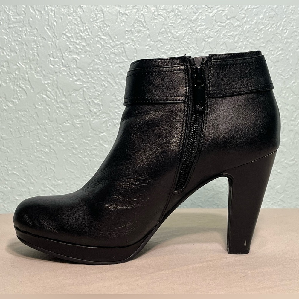 GIANI BERNINI Netty Black Heeled Leather Ankle Boots Size 5.5 - Picture 8 of 11